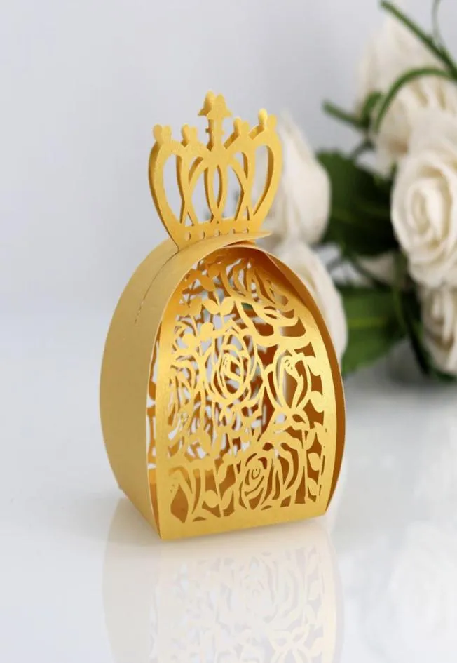 50pcs Rose a laser coroa Crown Candy Box Wedding Birthday Baby Smooters Favors Gifts Box para suprimentos de decoração FAVORES Bag5821626