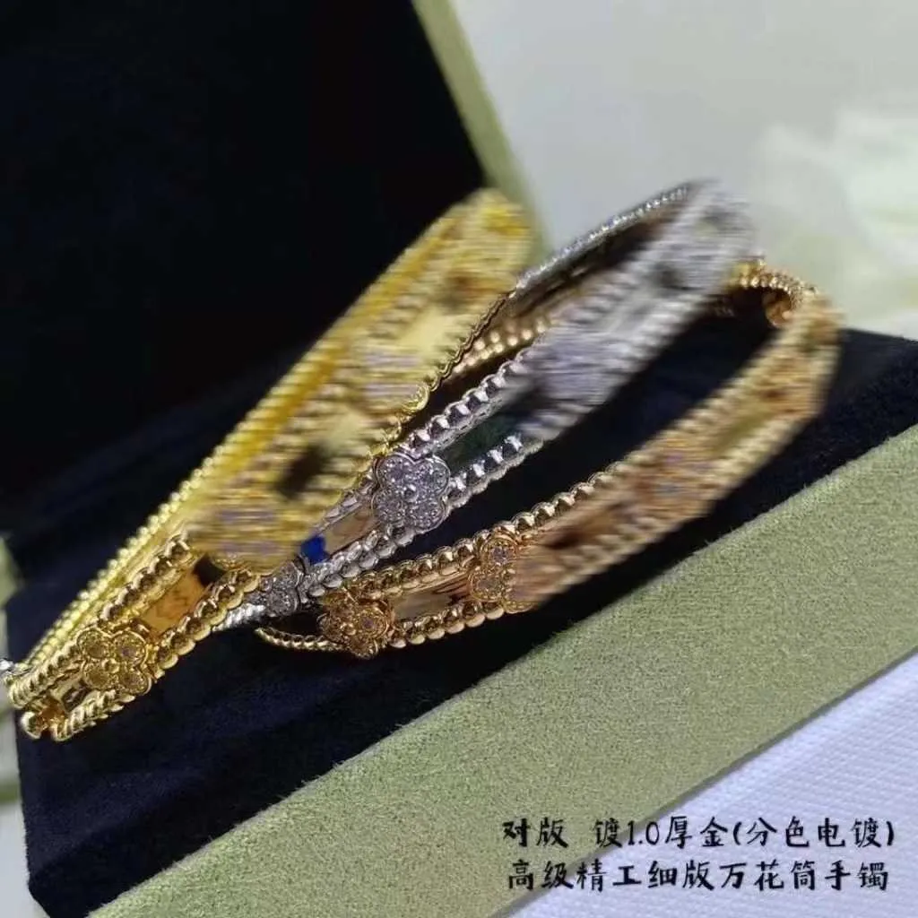 Tasarımcı Lüks 18K Gold Van Yonca Pırıl Pırıl Kristal ve Elmaslı Kravat Nihai Sevgi ve Koruma Sembolü Kadınlar için Mükemmel Bir Hediye 54FB