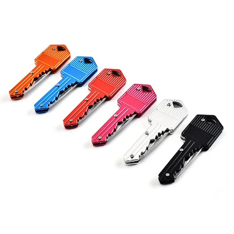 Rostfritt folding kniv nyckelringar mini fickknivar utomhus camping jakt taktiska strid knivar överlevnadsverktyg 6 färger zz