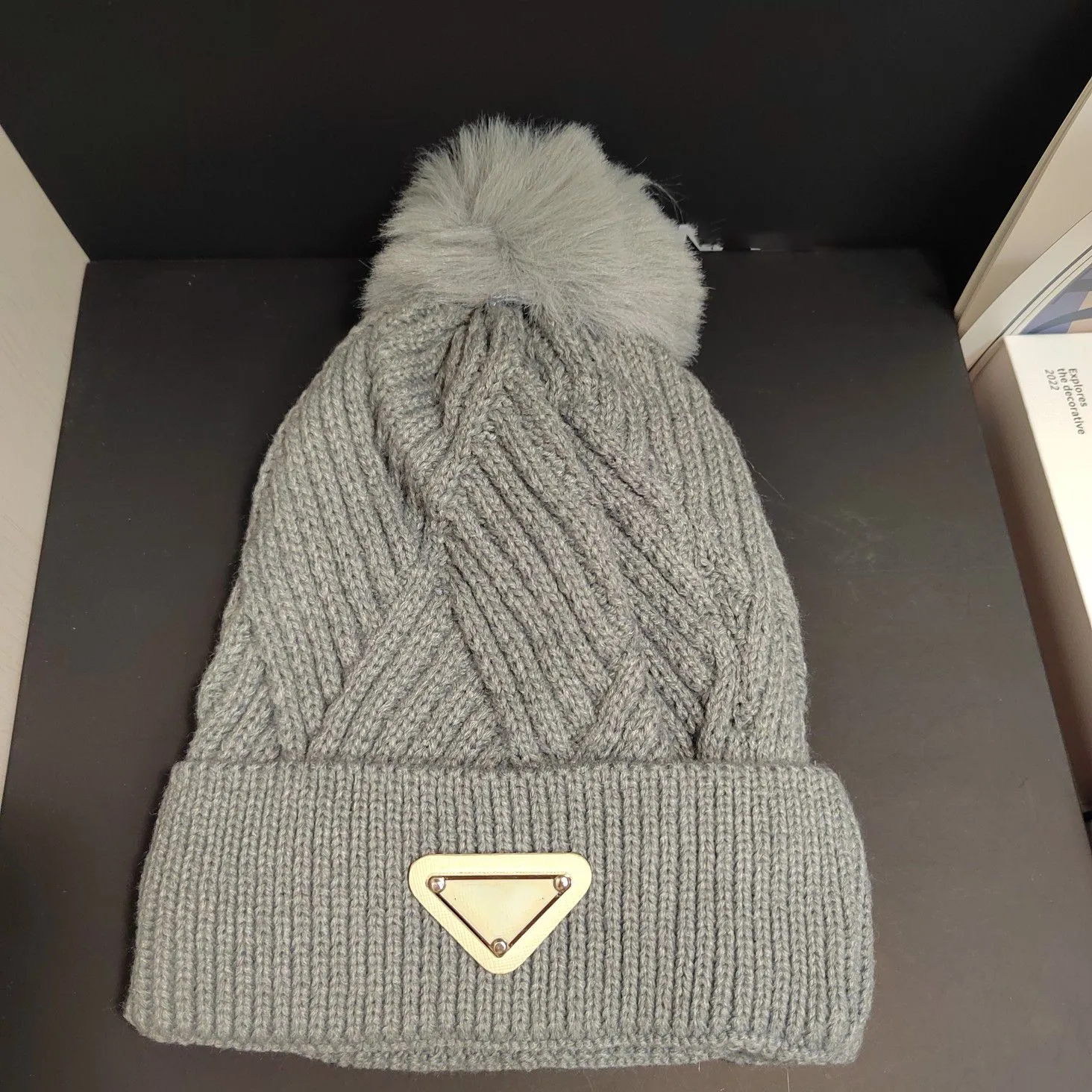 nieuwe hoed hoeden ontwerpers vrouwen cappello designer cap garen geverfd casual katoen winter klassiek driehoekig zacht antivries in winter23001