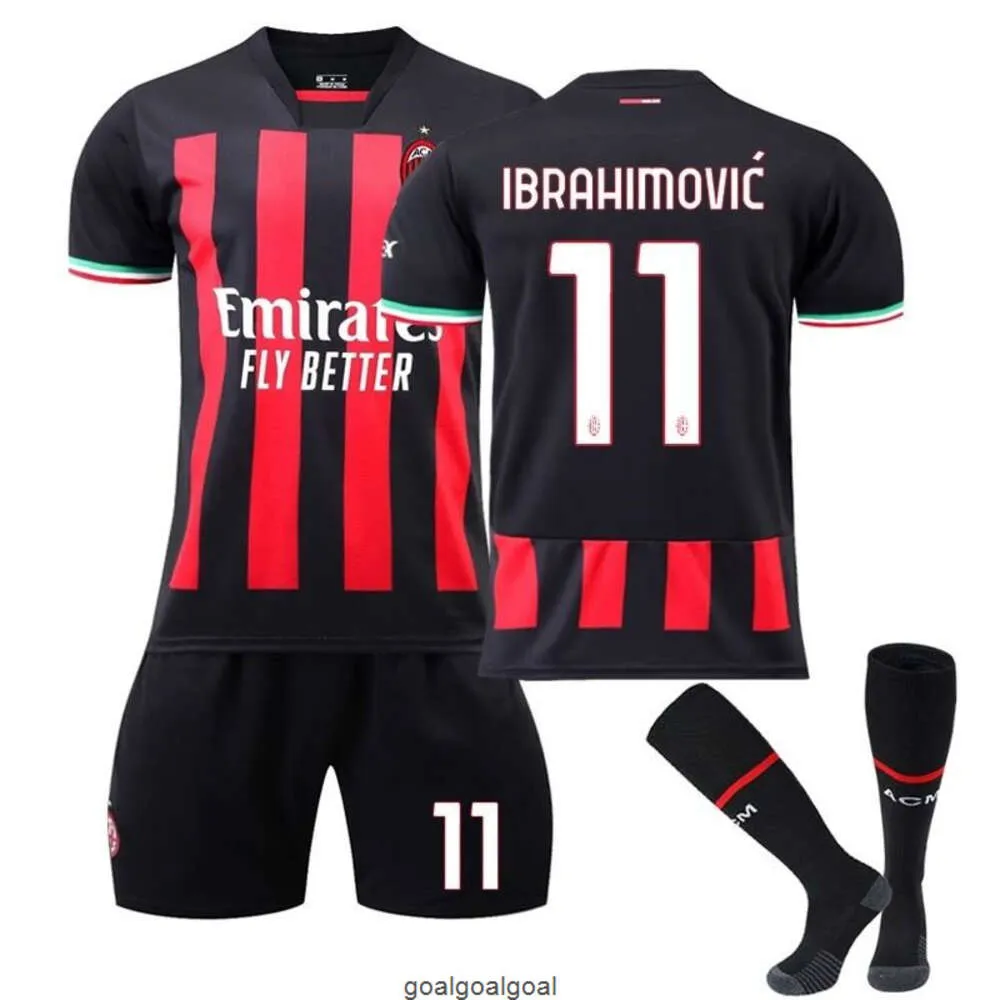 22-23AC Milan Home Kits 11 Ibrahimovic 9 Kits Giroud Kits de football Ensemble à séchage rapide