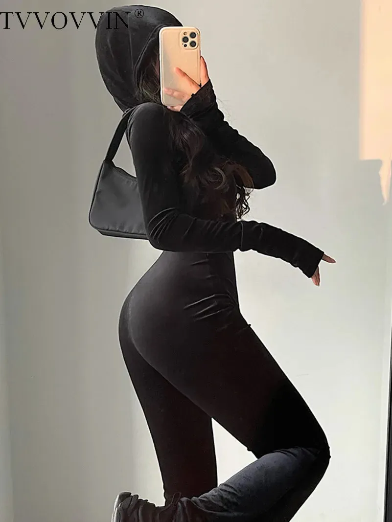TVVovvin Fashion Black Velvet Slim Hooded dragkedja långärmad flare byxor Jumpsuit Rompers koreanska sexiga toppar 9p64 231229