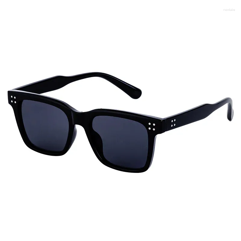 サングラスファッションヴィンテージスクエアメンレトロ女性トレンディグラスガファHombre Lunette Soleil femme de sol uv400