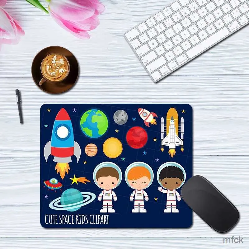 Mouse Pads Wrist Rests Ins Cosmonaut Universe Space Small Mouse Pad Non-slip Thickened Rubber Base Pad for Computer Laptop Office Learning Table Mat