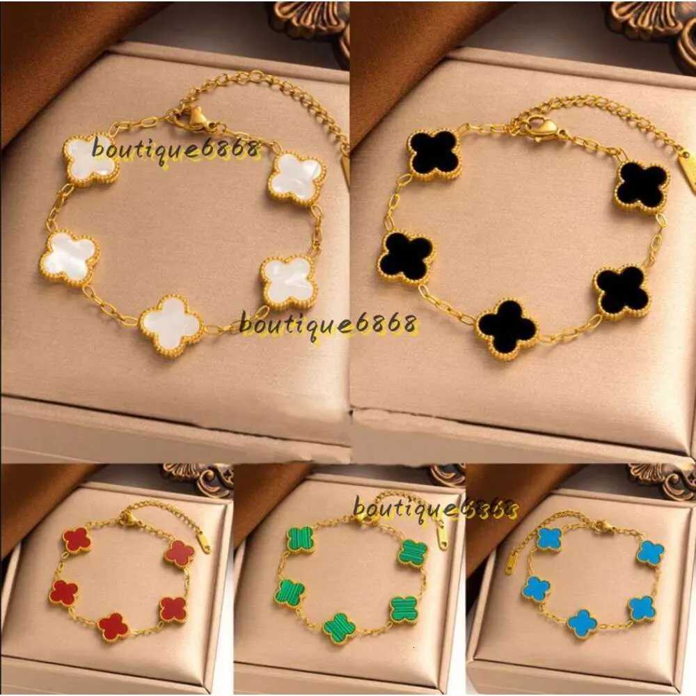 Bangle Designer Four-leaf Clover Luxury Top jewelry accessories Necklace Set Pendant Bracelet Stud Earring of Plated 2024 Christmas Engagement Gift no box Van Clee