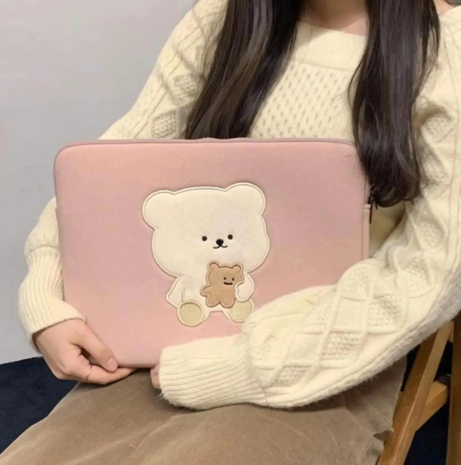 Väskor Bentoy Milkjoy Girls Soft Mini Laptop Bag 13 11 10.5 9.7Im Travel Business Mac Case Kawaii Korea Bear Women Cute Handbag