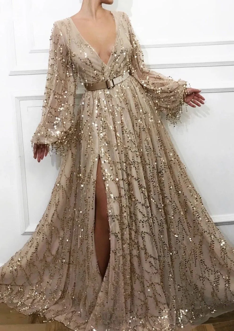 Sexy Slit Gold Evening Dresses deep v neck Latest Fashion Sequins Lace Dubai Saudi Arabic Prom Gowns Long Sleeves side slit Formal Party Dress