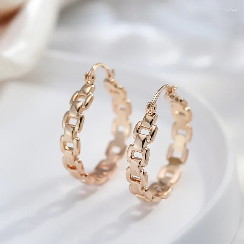 Boucles d'oreilles pendantes Wbmqda Design de chaîne de mode 585 Cerceau en métal de couleur or rose pour femmes de haute qualité Bijoux fins quotidiens 2023 Tendance