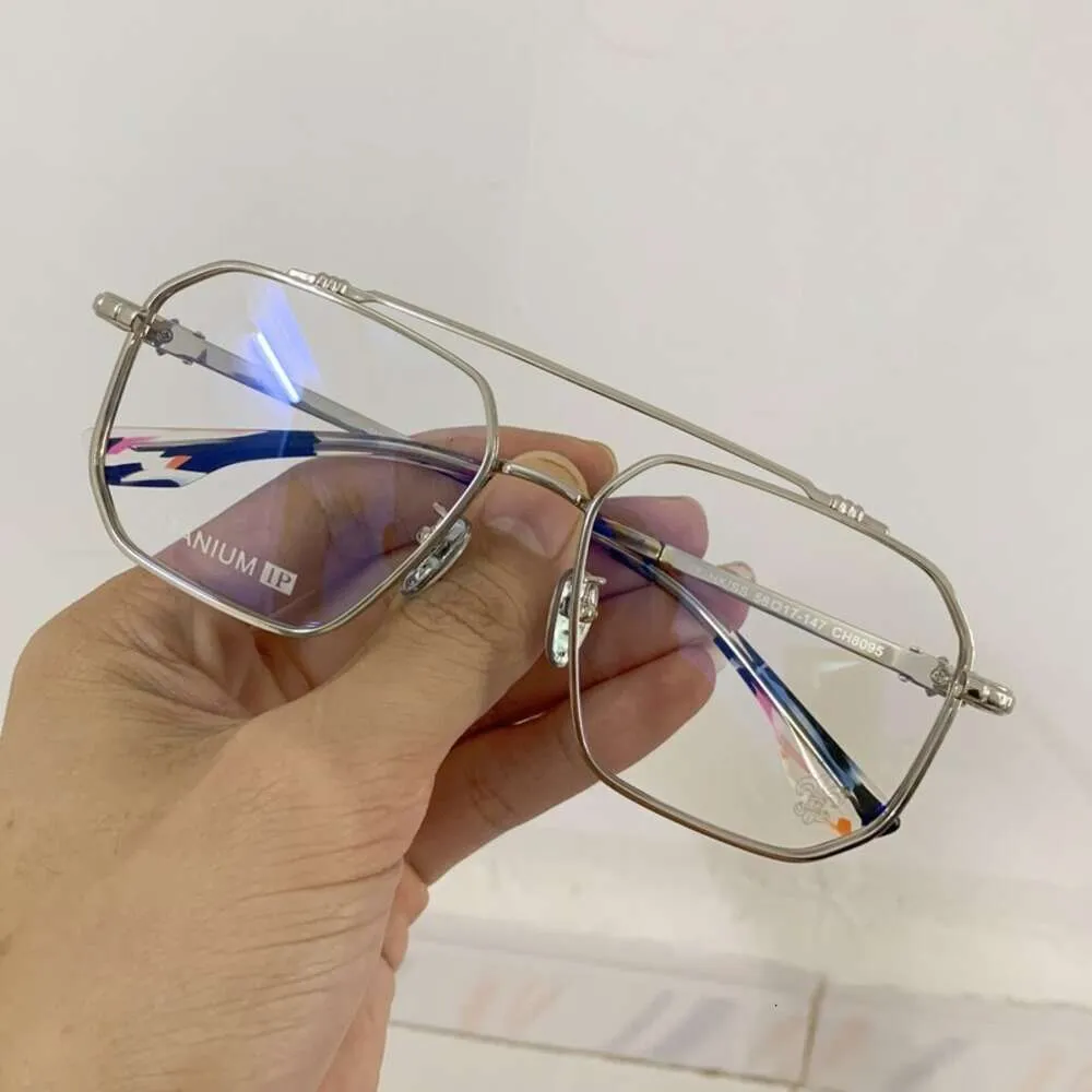 Projektant CH Cross Glasses Rame Chromy Brand Okulary przeciwsłoneczne dla mężczyzn Kobiety Nowe okulary Pure Titanium Retro Myopia Flat Soczewki Serce Luxury wysokiej jakości ramki 7I86