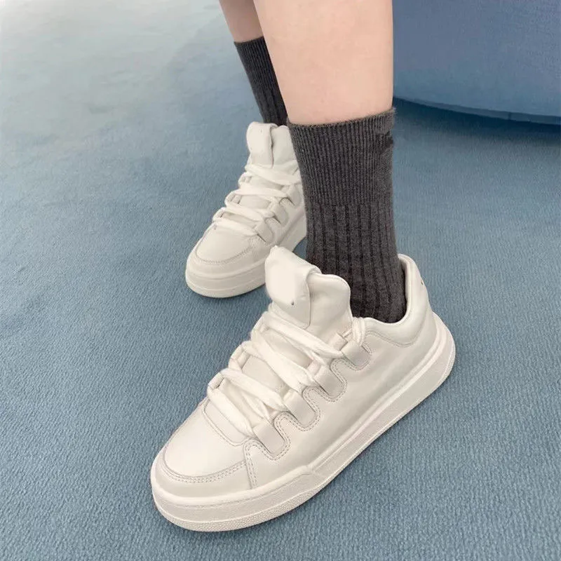 Classic Little White Shoes Designer Platform Casual Shoes Vintage Sneakers Calfskin Embossed Letter Leather Canvas Shoes Patched Nylon Trainers Platform Sneaker