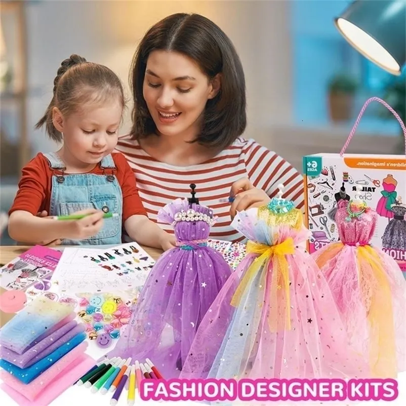 DIY Fashion Designer Kits Kids Dress Design Craft Making Kit utsökta dockuppsättningar med skyltdocka flickor födelsedagspresent 231228