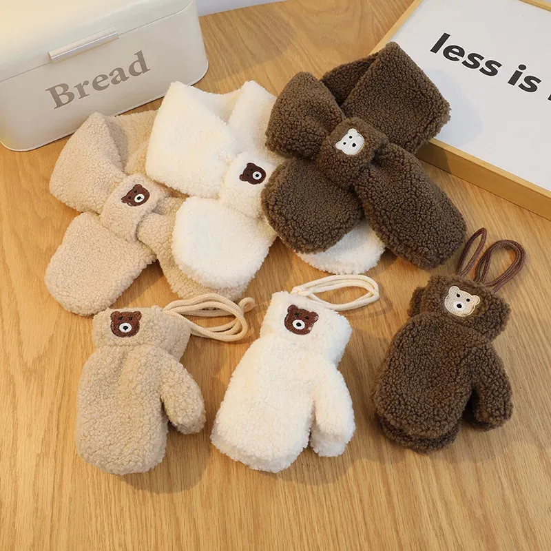 Baby Lambwool Gloves Scarf Set Korean Neck Warmer Mittens Accessoarer för pojkar och flickor 2-6 år gammal vinter 231229