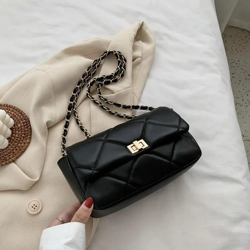 Sacs Chaîne Design Couleur de couleur continue en cuir cross-bodage Sacs pour les femmes 2022 sacs à main de la mode