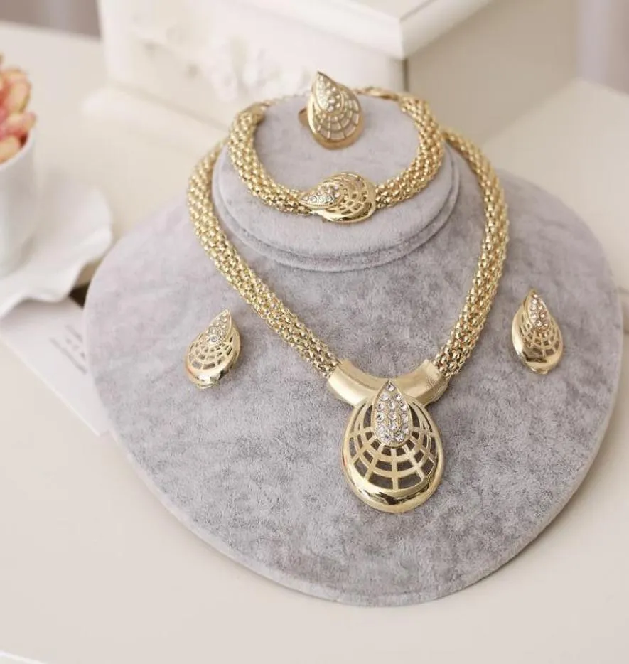 Dubai Set di gioielli in oro Matrimonio nigeriano Perline africane Set di gioielli da sposa in cristallo collana orecchini braccialetto anello set5503964