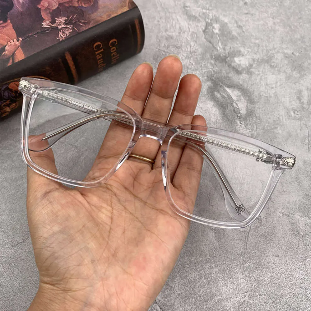 Tasarımcı CH Çapraz Gözlükler Çerçeve Kromlar Erkekler İçin Güneş Gözlüğü Antik Erkek Büyük Yüz Süper Şeffaf Göz Koruma Düz Cam Kadın Kalp Yüksek Kaliteli Gözlük XFYV