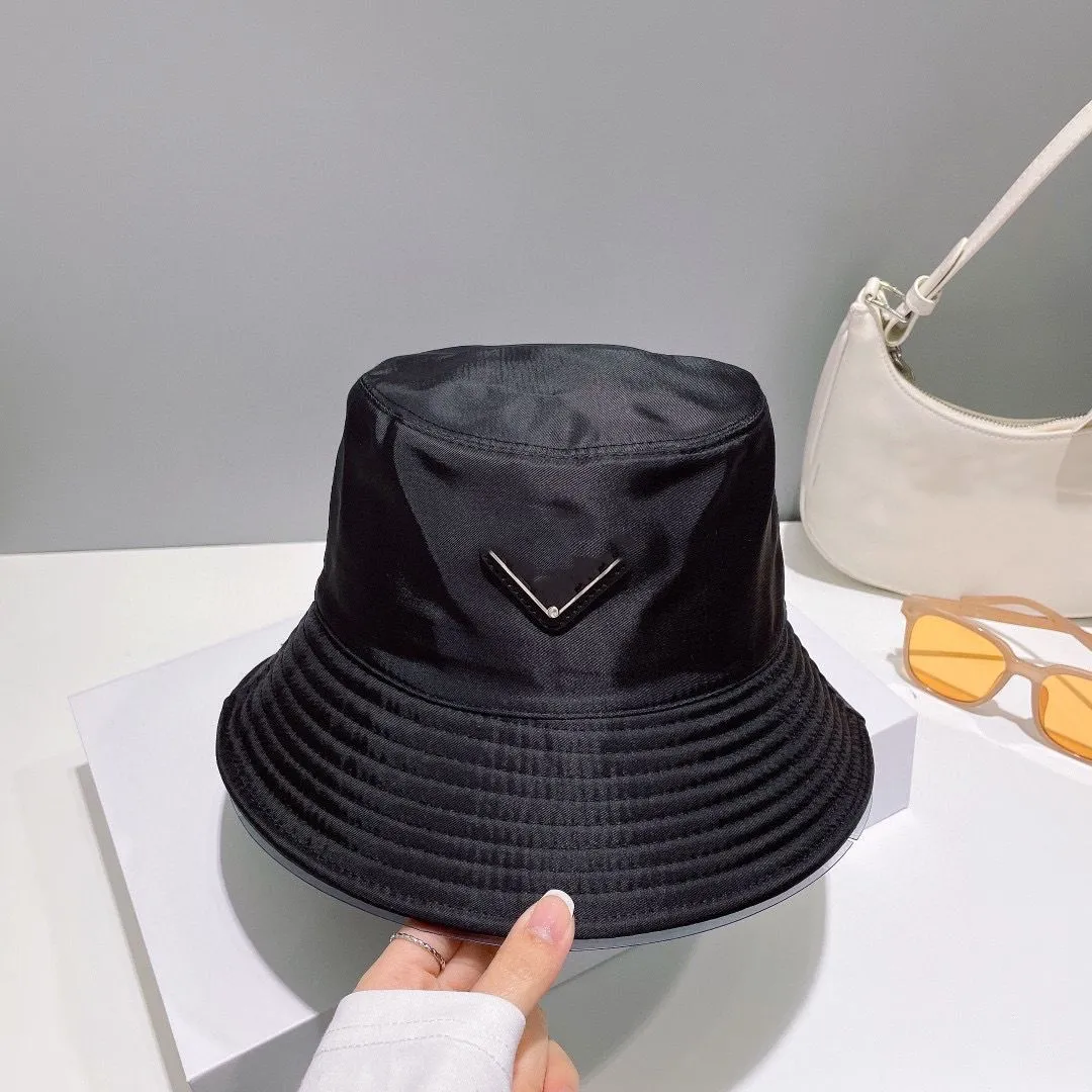 Czapki baseballowe designerskie czapki wiadra wyposażone czapki Kobiety Kryształowy piekarz wiadra czapka wydrukowana swobodna bawełna bawełniana moda 23001