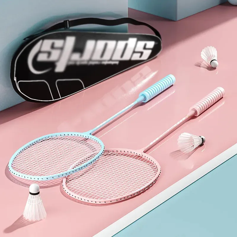 Dubbele badmintonracketset voor volwassenen met duurzame hoge elasticiteit Ziet er mooi uit Schuimhandvat Veren Professioneel Defensief 231229