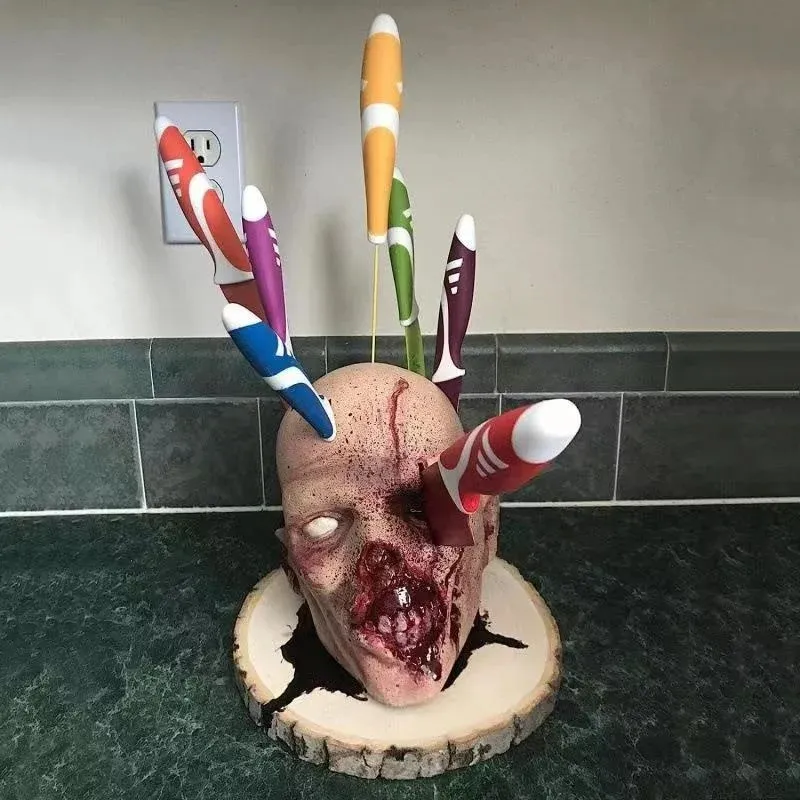 Horror Zombie Head Shaped Knife And Fork Holder Bloody Kitchen Storage Rack Ornament Art Resin Crafts Terrifying Halloween Decor 231228