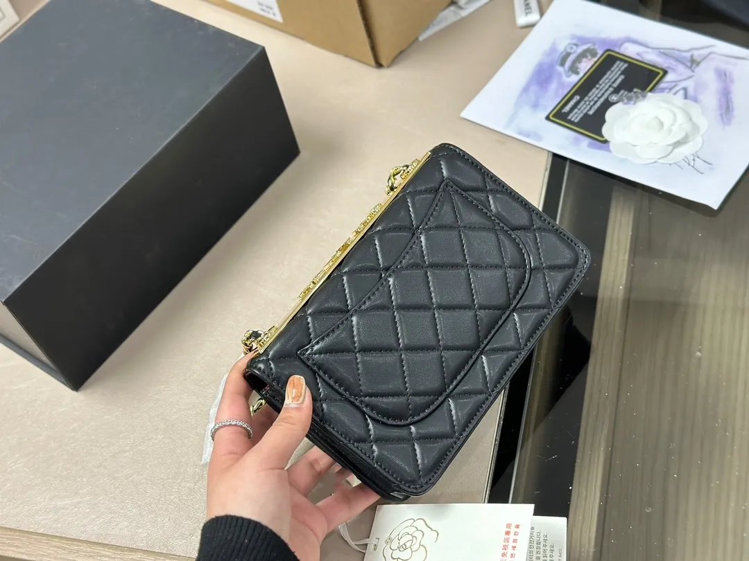 Designer Bag Women's 2023 New Fortune Bag Lingge Chain Bag Crossbody Light Luxury and Luxury Small Square Bag