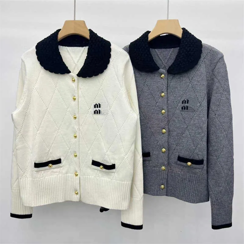 Muui Miu – Cardigan tricoté en laine, série maison, classique, simple boutonnage, Double poche, col rabattu, nouvelle collection automne/hiver 2023