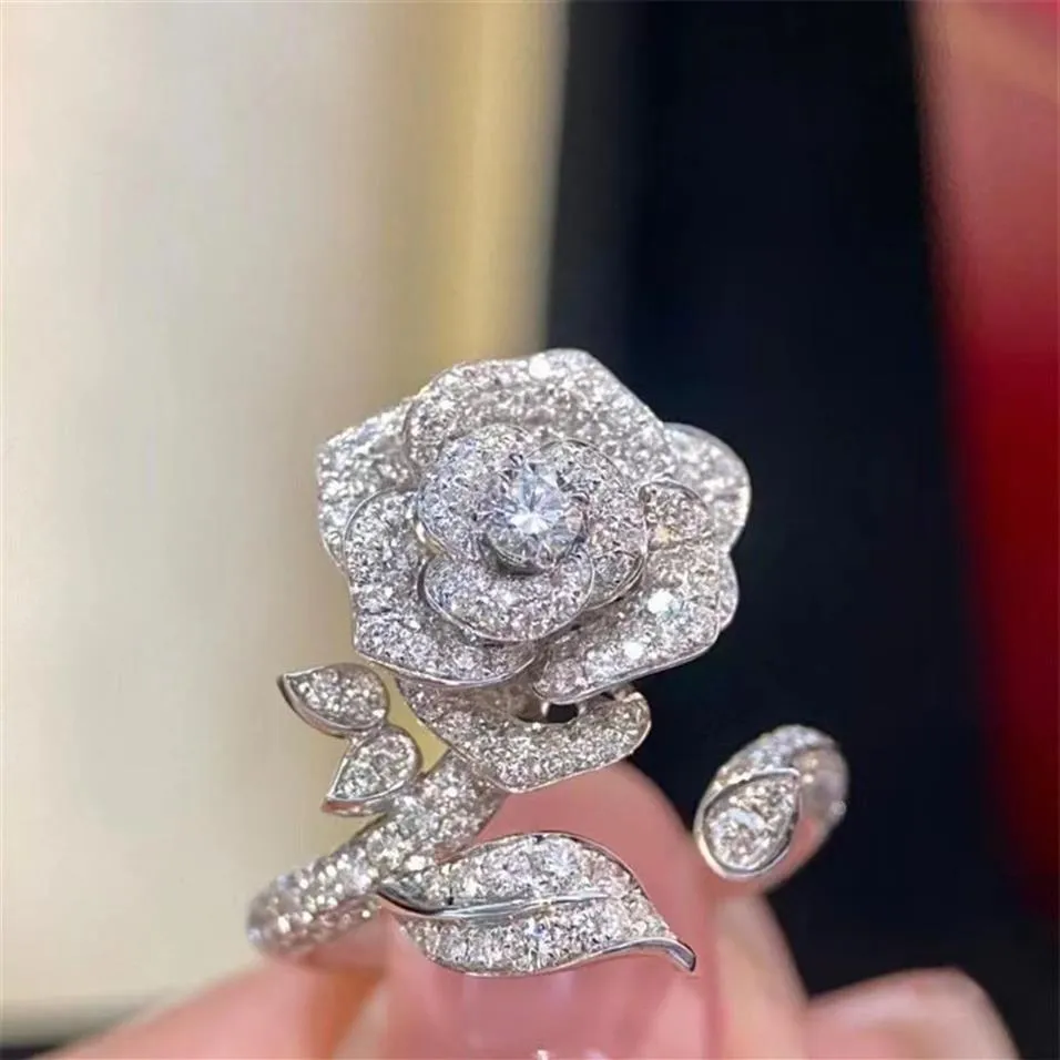 Luxo 925 prata esterlina flor brilhante anel de diamante feminino tamanho ajustável anel casamento bola jóias festival gift253q