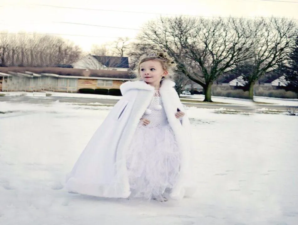 Urocze dziewczyny Cape Celed Made Kids Wedding Cloaks Faux Fur Kurtka na zimową dzieciak kwiat dziewczyny satynowe dziecko z kapturem 6155038