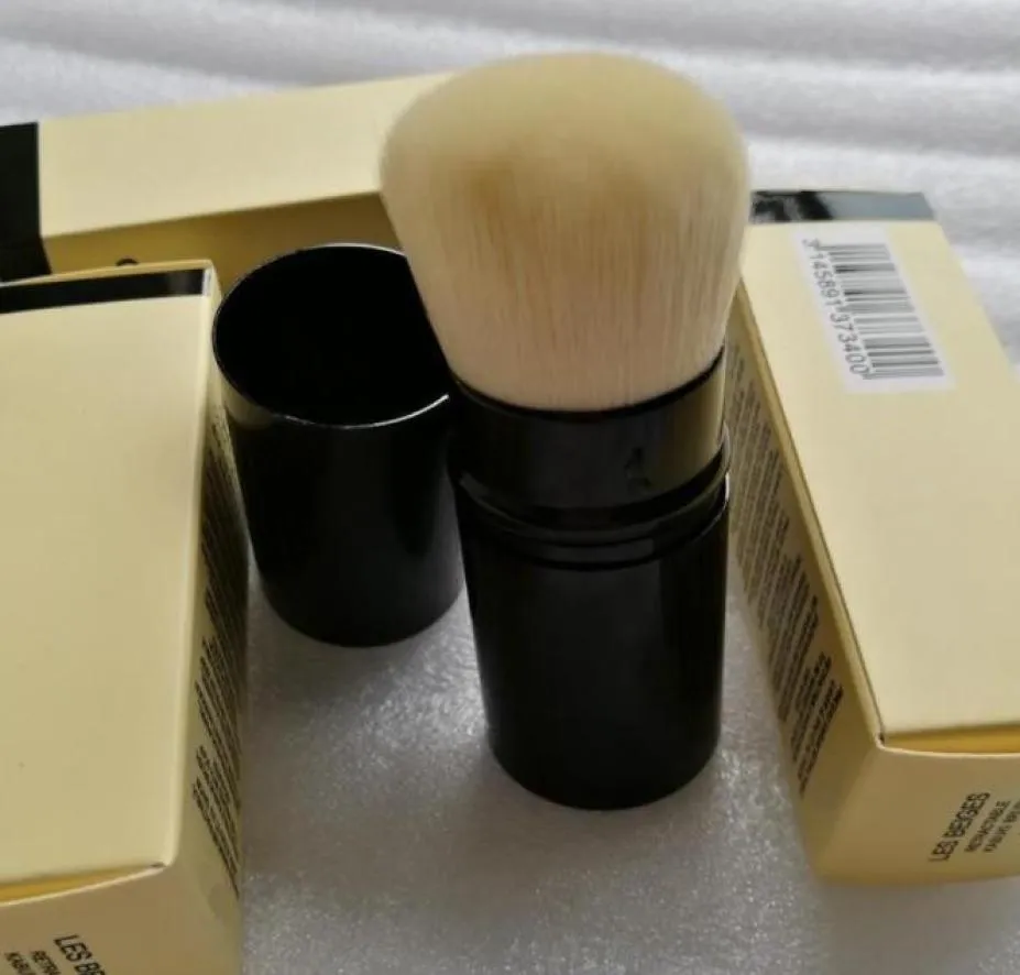 Les Belges Single Brush Driveble Kabuki Brush med detaljhandelspaket Makeup Borstar Blenderingle Brush Driveble KA6930684
