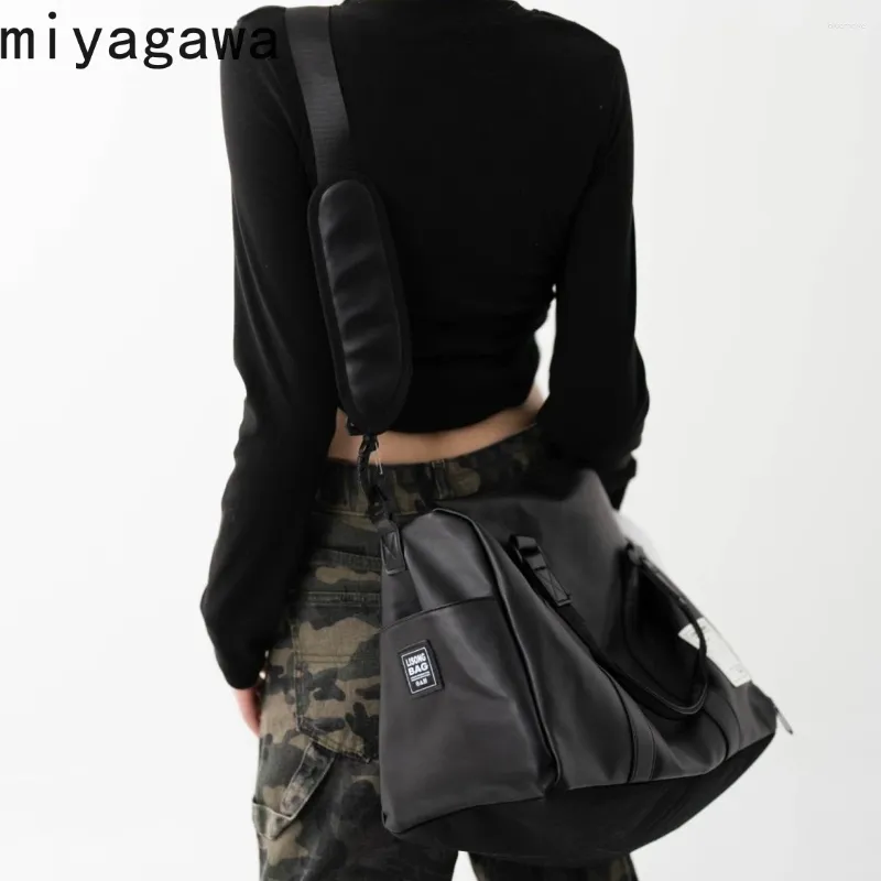 Bolsas de ombro Miyagawa Handheld Crossbody Bag Fitness Student Travel Versátil para viagens de negócios bolsas e bolsas