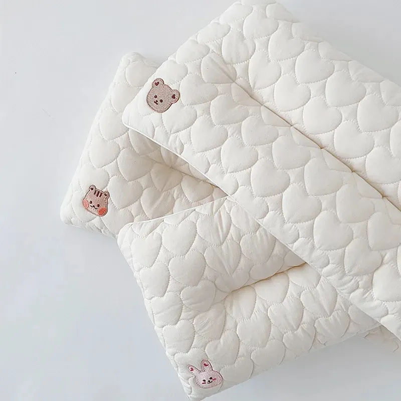 Bebek yastık nakış ayı sincap bebek kafa koruyucusu bebek şeyler dört mevsim bebek çocuk yastıkları çocuk yatak ürünleri 231229