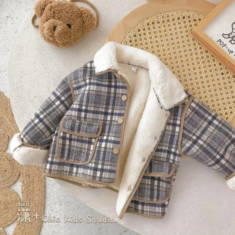 Autumn Winter Fashion Vintage Harajuku Girls Coat Kawaii Topps Matcha Sweet Kids Jacket Plaid Plus Velvet Children S kläder 231228