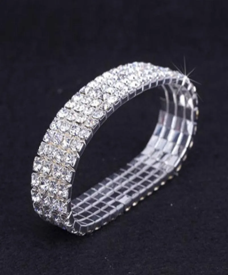 12 Stück Lot 4 Reihen Kristall Diamante Strass elastische Braut Armreif Stretch ganze Hochzeit Zubehör für Frauen6152700