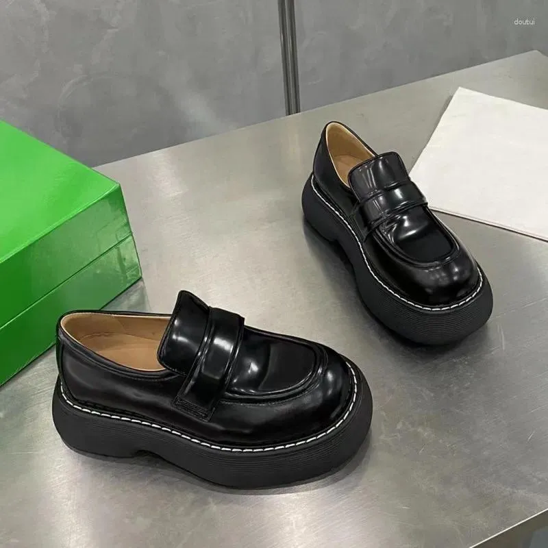 Kledingschoenen Merk Dames Office Fashion Designer Oxford Leer Veterschoenen Dames Outdoor Casual Loafers met ronde neus