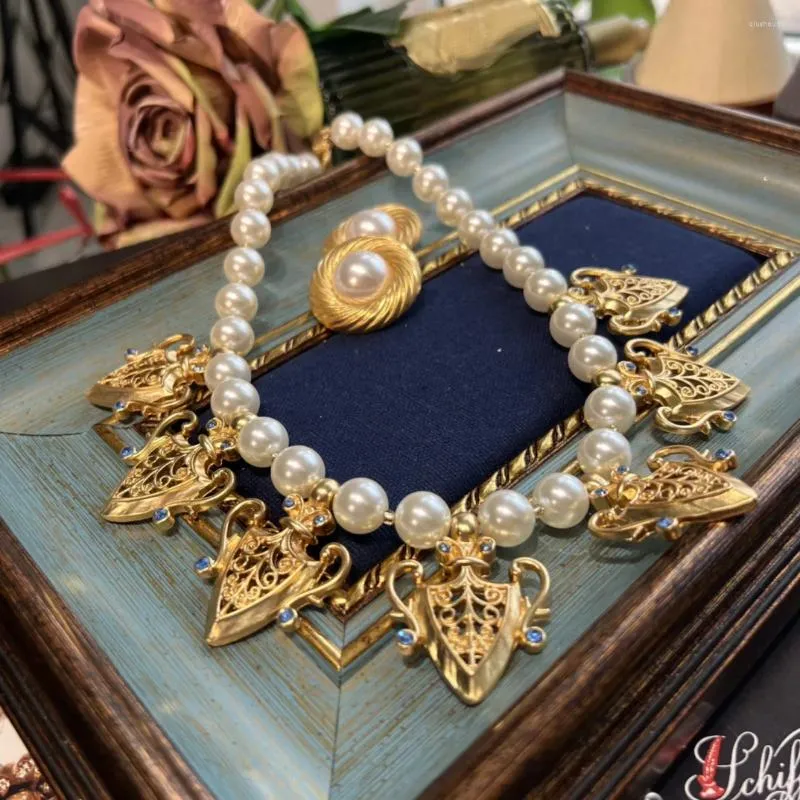 Collane con ciondolo Collana di perle di vetro semplice ed elegante da donna, moda vintage medio-antica, retrò, versatile