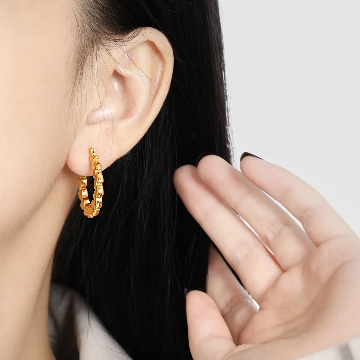 Trendig runda 14k gul guldhoppörhängen för kvinnor guldörhänge vattentäta öron smycken tillbehör tillbehör gåvor