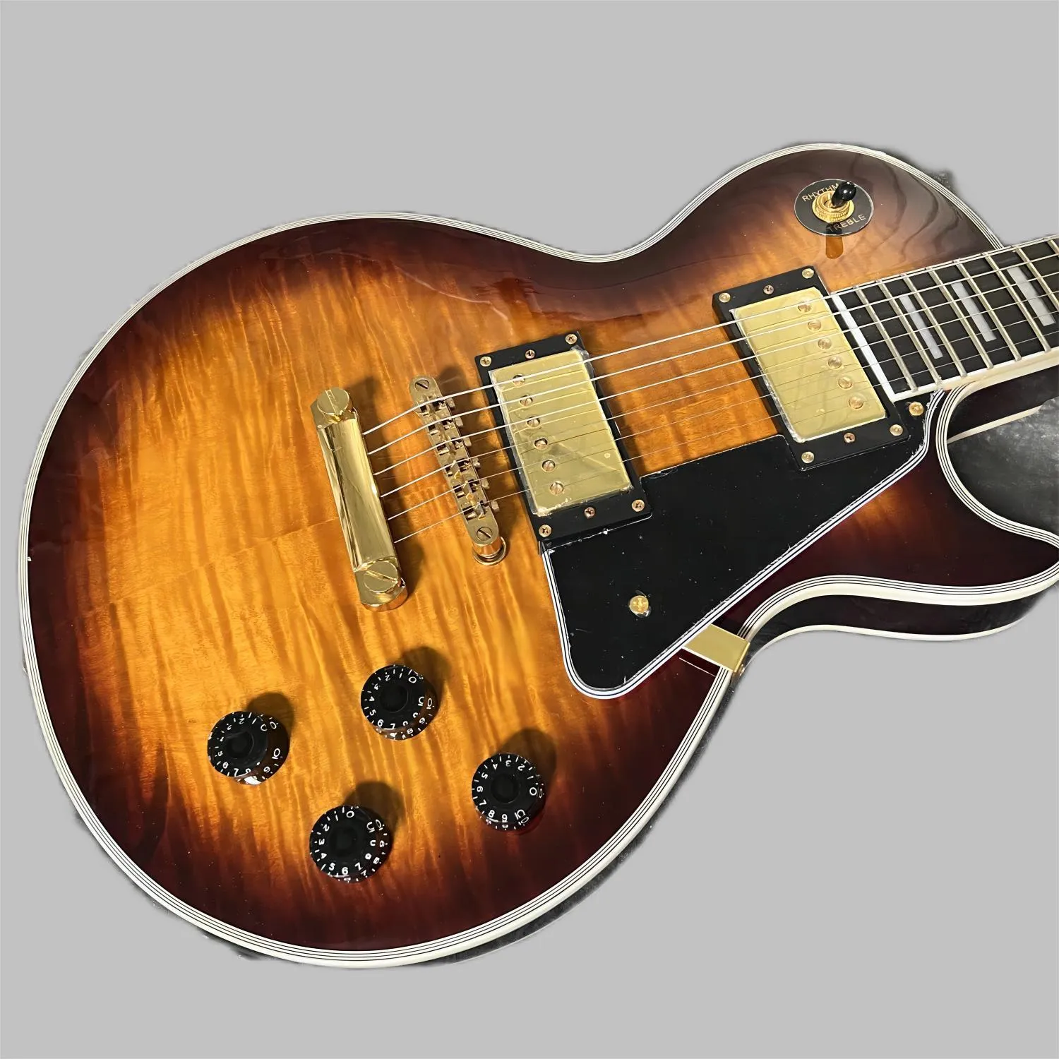 Guitarra elétrica personalizada escala de madeira rosa Sun Burst Tiger Flame Top Gold Hard frete grátis 369