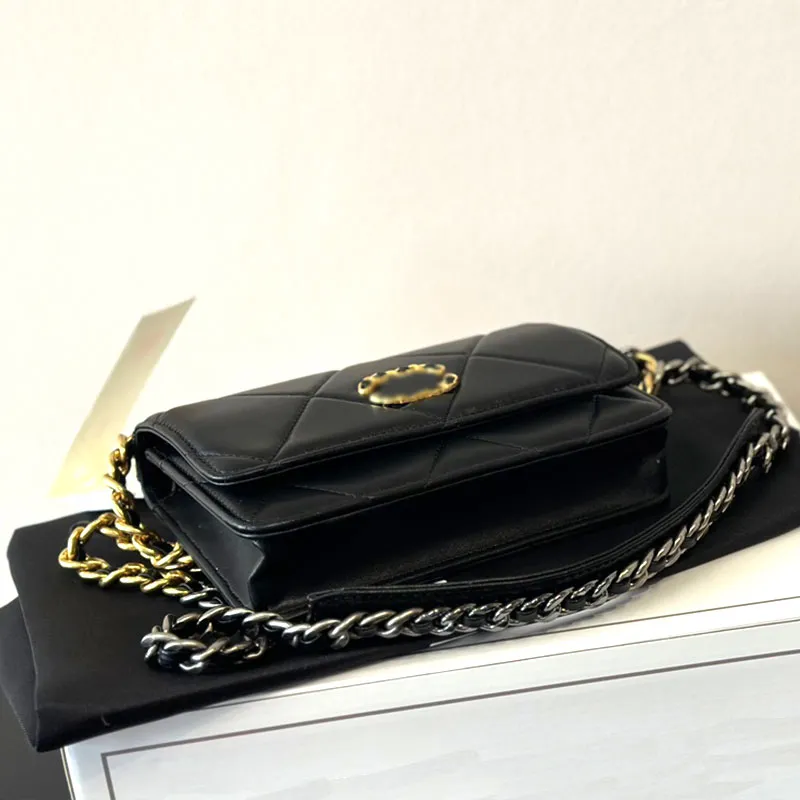 Fashion Designer bag High quality cowhide quality size20X13cm with box rich bag Hand-held crossbody bag