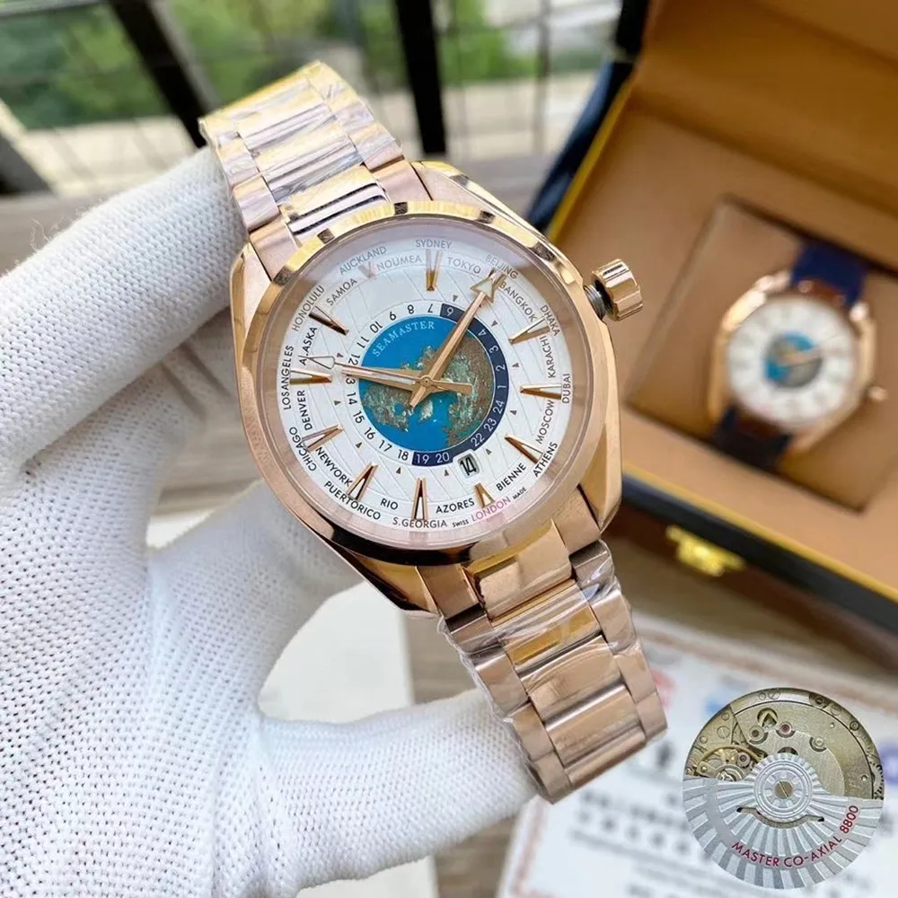Marca superior de alta qualidade OMEGX Seamasterx Master Chronometerx GMTX Hora mundial Relógio masculino pulseira de aço inoxidável espelho de safira movimento mecânico relógio