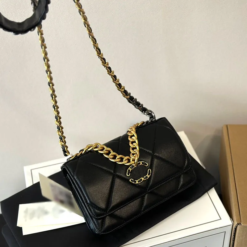 Fashion Designer bag High quality cowhide quality size20X13cm with box rich bag Hand-held crossbody bag