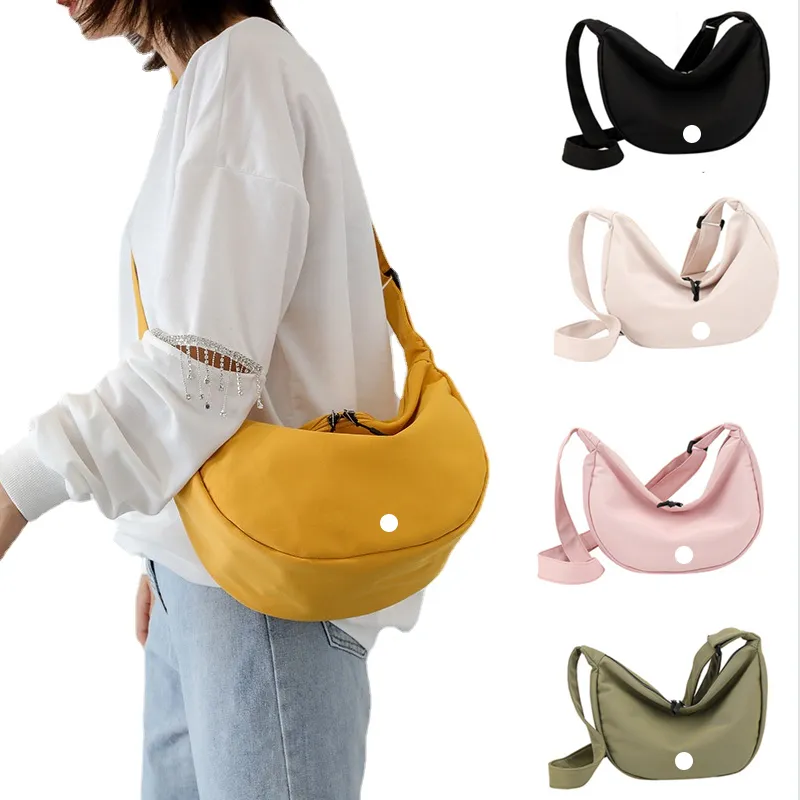 Lu Nylon Belt Bag Ladies Casual Gym Bag Midja Väska utomhus Messenger Väskor Liten ryggsäck Yoga Gym Tote Single Shoulder Beach Bag