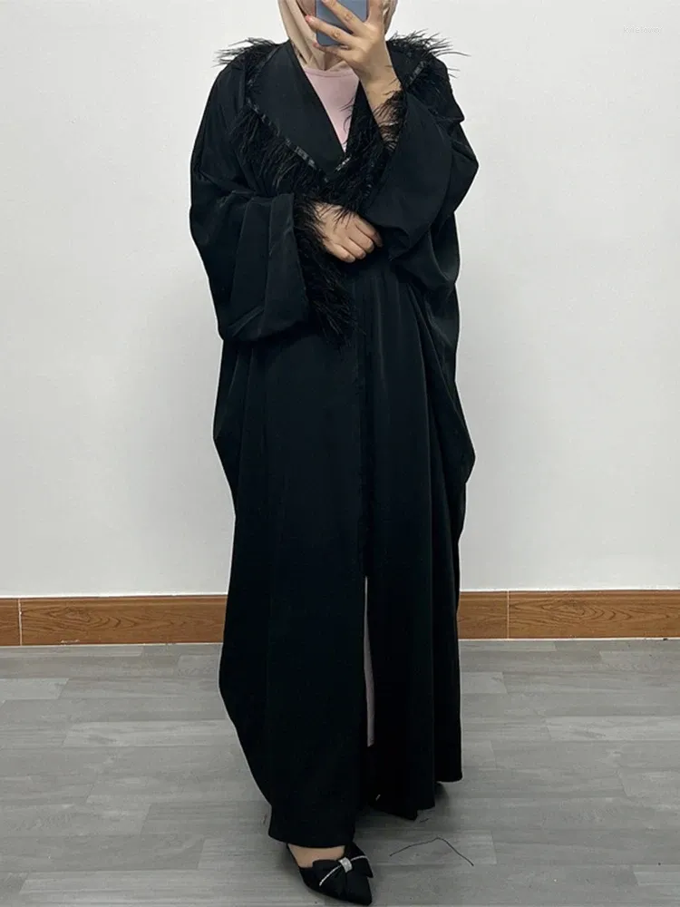 Vêtements ethniques Plumes noires Big Taille Batwing Manches Ouvert Kimono Abaya Arabe Femmes Africaines Marocaine Saoudienne Kaftan Ramadan Eid Robe Musulmane