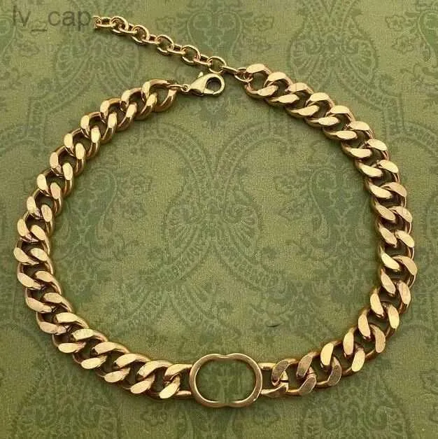 Kedjor designer halsband choker lyxhjärta guldkedja cd kubansk länk för kvinnor män smycken halsband 18k brev hänge modeparti gåva