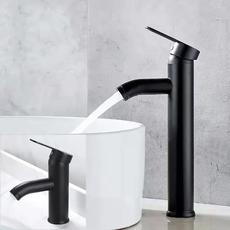 Banyo Lavabo Muslukları Paslanmaz Çelik ve Soğuk Su Musluğu Avrupa Siyah Minimalist Ev Washbasin Tek Delik Tapware