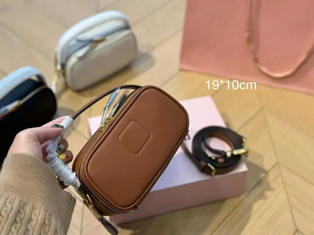 Designer Handheld Camera Bag High quality cowhide Crossbody shoulder Bags Luxury Women Handbag Purse Genuine Leather Classic Metal letters wallet HDMBAGS2023