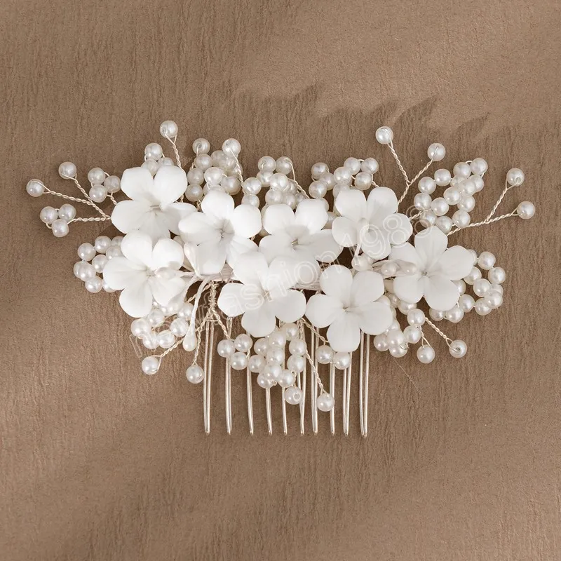 Bridal Pearl Hair Comb Ceramic Flower Tiaras huvudbonad Ny silverfärg Huvudstycke Luxury Bead Hairpin Wedding Hair Jewelry