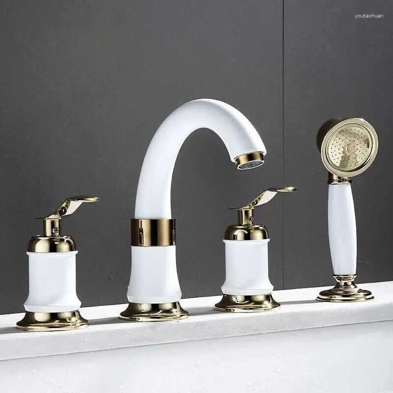 Torneiras de pia do banheiro torneira da bacia misturador frio água mesa tigela cobre ouro preto vaidade acessórios estilo europeu