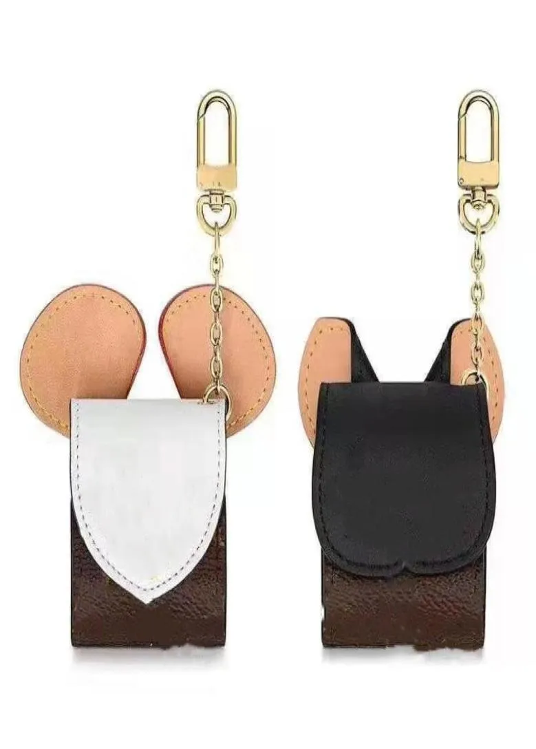 Portachiavi in pelle di alta qualità in lega di lettere per auricolari Bluetooth con moschettone per portachiavi amante Accessori moda Fornitura1692157