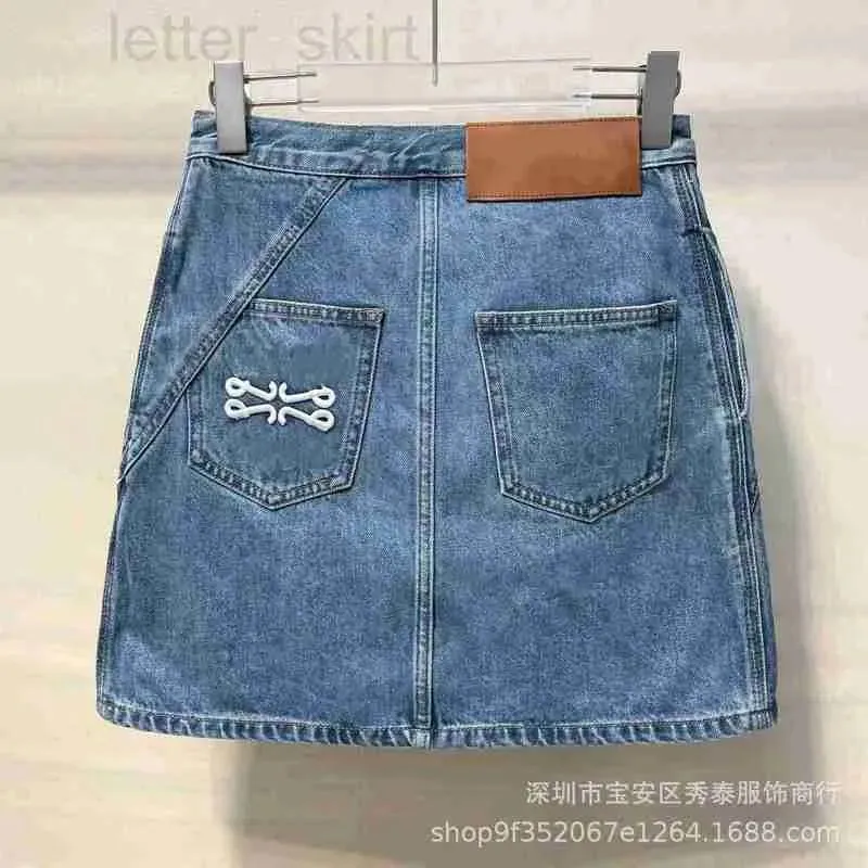 Jeans Damesjeans designer Hoge kwaliteit Lente/Zomer 2023 Nieuwe Luojia Achterzak Geborduurd Leer Merk Schuine Rits Denim Rok