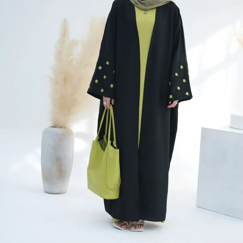 Roupas étnicas Trevo Bordado Abaya Kimono para Mulheres Muçulmanas 2024 Aberto Abayas Elegante Longo Solto Robe Feminino Casaco Preto Islam