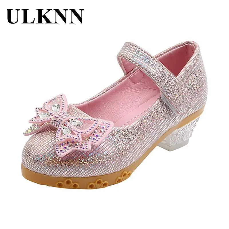 Sneakers ulknn flickor skor barn högklackade rosa skor 2023 Studenter visar bowknot landningsbanor prinsessa barn storlek 26-36 romerska shoeshkd230701