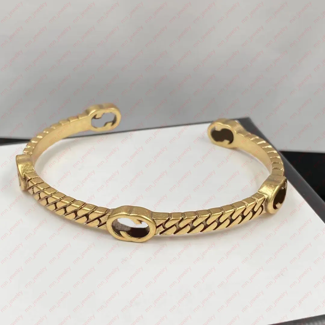 Bracelets homme tendance. Bracelet design rétro européen et américain à personnalité simple. Cadeaux de mariage, bijoux de créateurs de haute qualité.